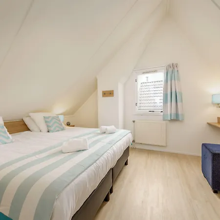 假日公园 赞德沃特海滩中心公园酒店