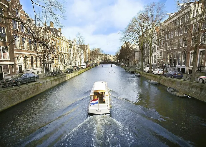 赞德沃特海滩中心公园酒店 4*