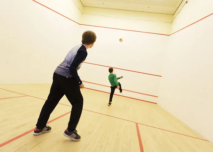 赞德沃特海滩中心公园酒店 4*