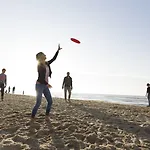 منتزه العطل سنتر باركس بيتش 4*