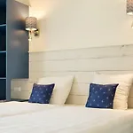 منتزه العطل سنتر باركس بيتش 4*